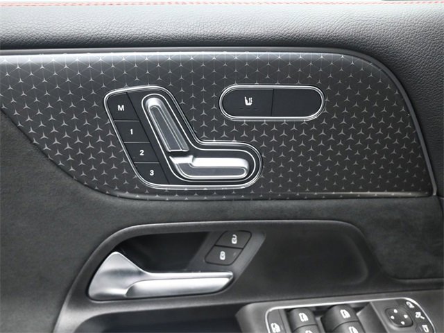 New 2024 Mercedes-Benz GLB 250 image 20