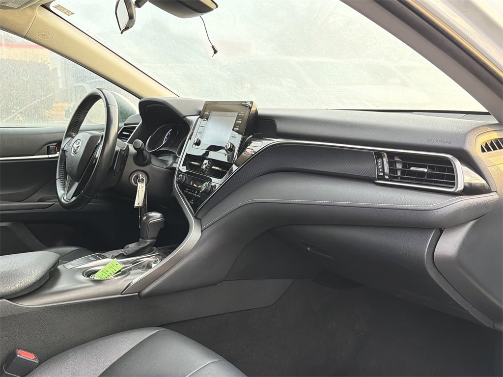 Used 2022 Toyota Camry SE image 26