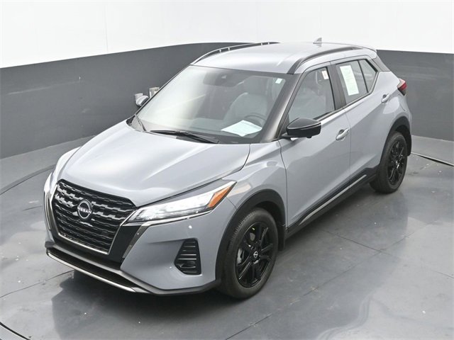 Used 2024 Nissan Kicks SR w/ SR Premium Package image 30