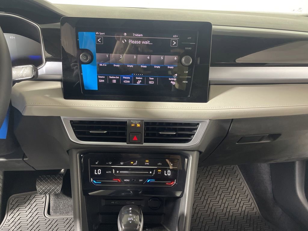New 2026 Volkswagen Taos SE AWD/4WD image 15