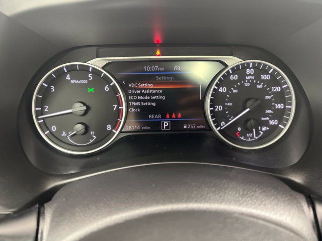 Used 2023 Nissan Sentra SR w/ SR Premium Package FWD image 17
