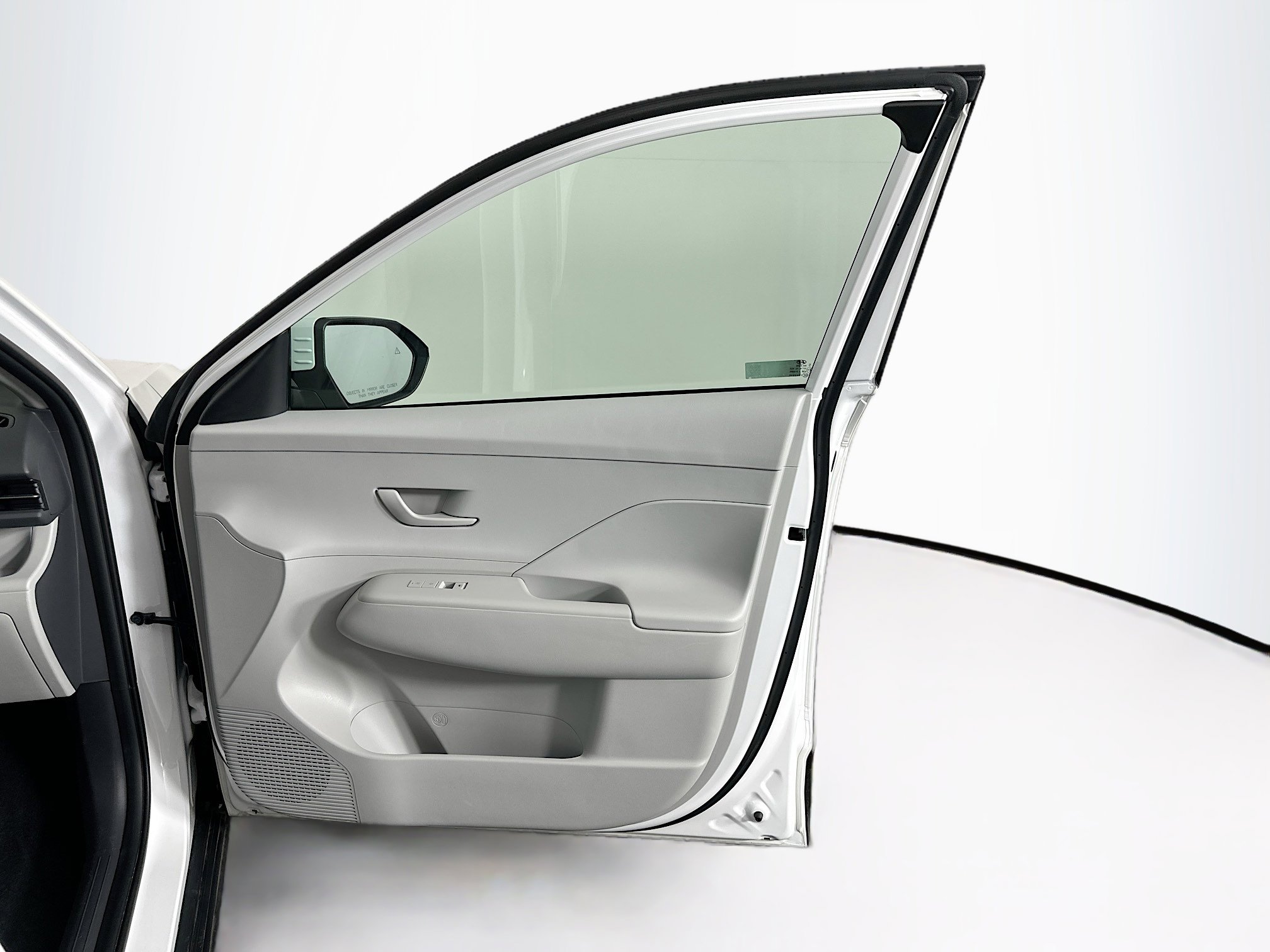 Used 2025 Hyundai Kona SEL FWD image 32