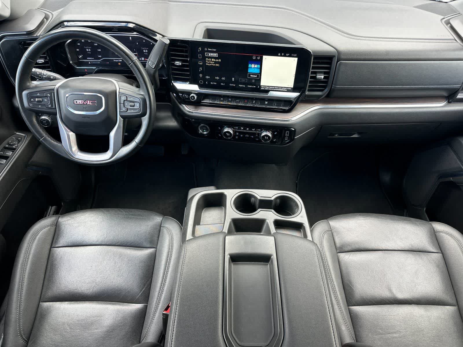 Used 2024 GMC Sierra 1500 SLT AWD/4WD image 3