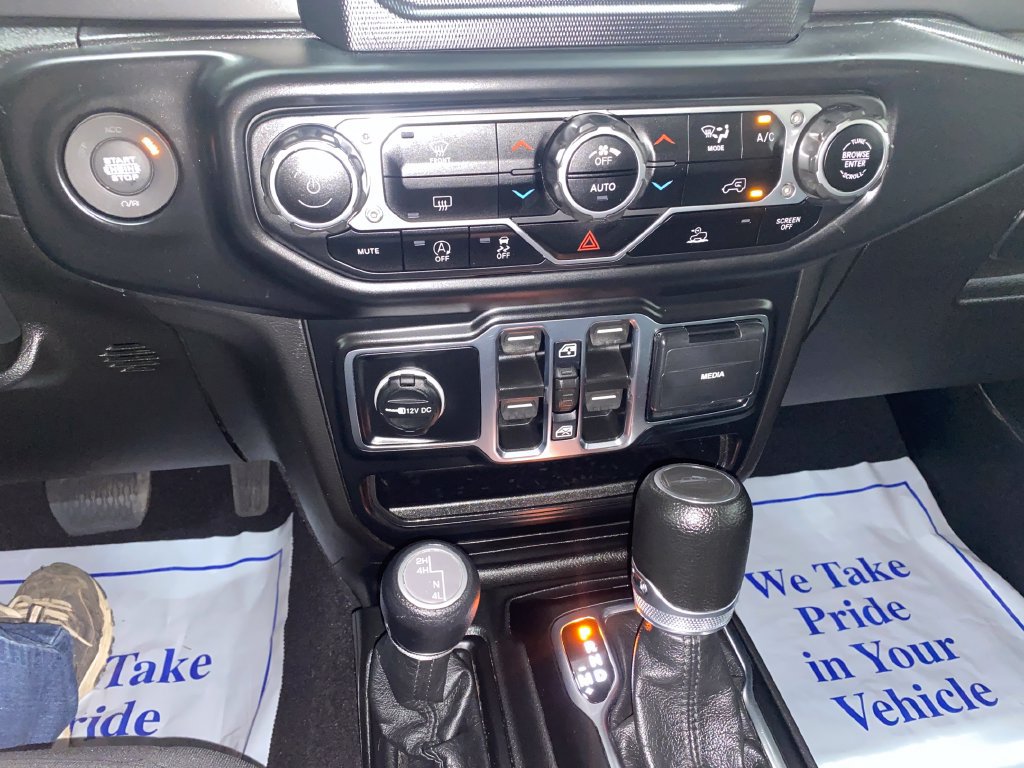 Used 2023 Jeep Gladiator Sport AWD/4WD image 22