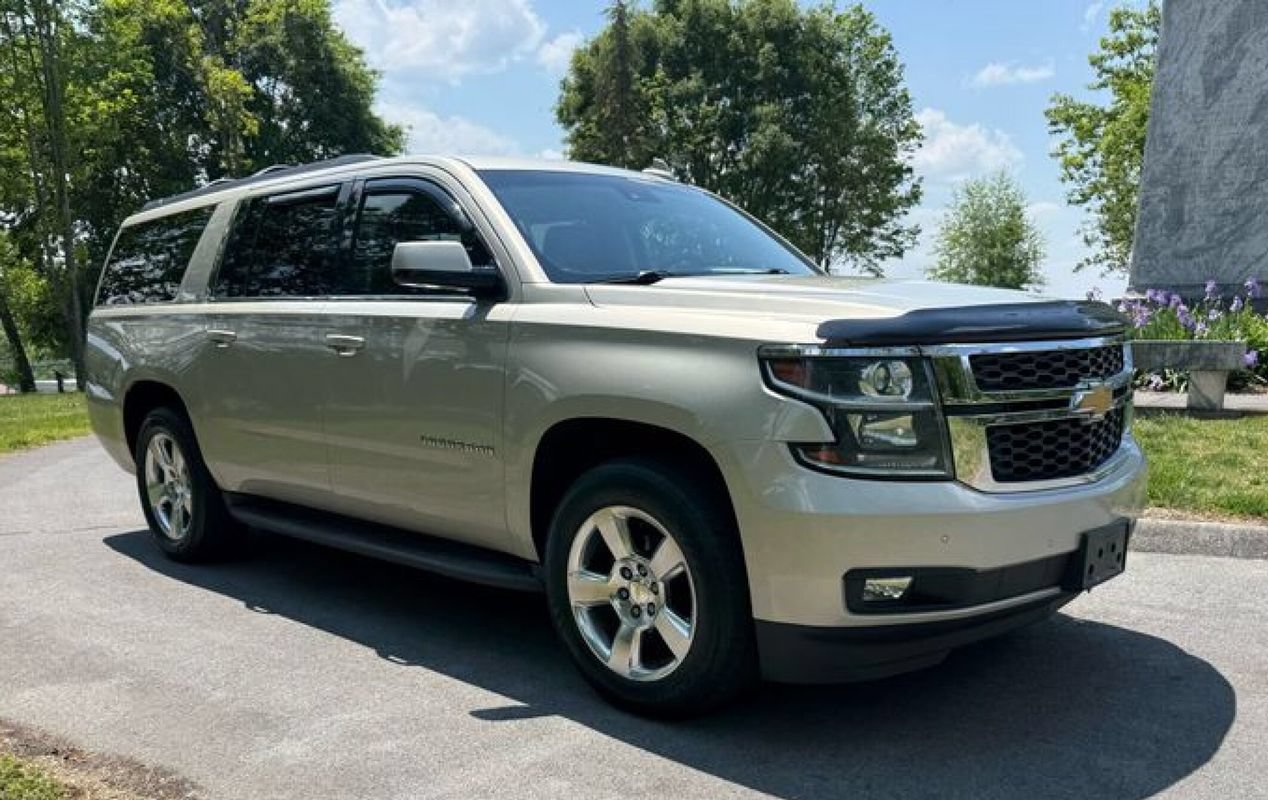 Used 2016 Chevrolet Suburban LT AWD/4WD image 3