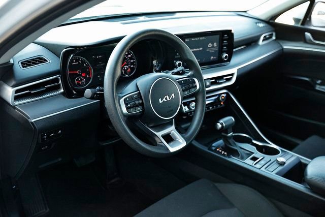 Used 2024 Kia K5 LXS image 18