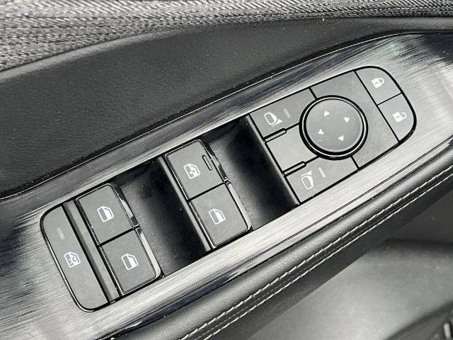 Certified 2023 Nissan Rogue SV image 15