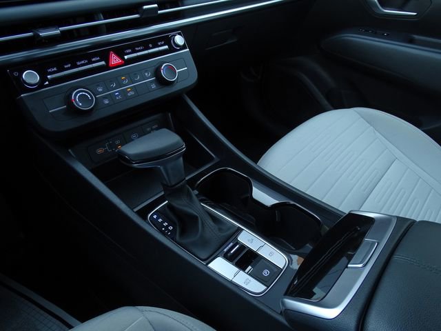 Used 2025 Hyundai Santa Cruz SE image 37