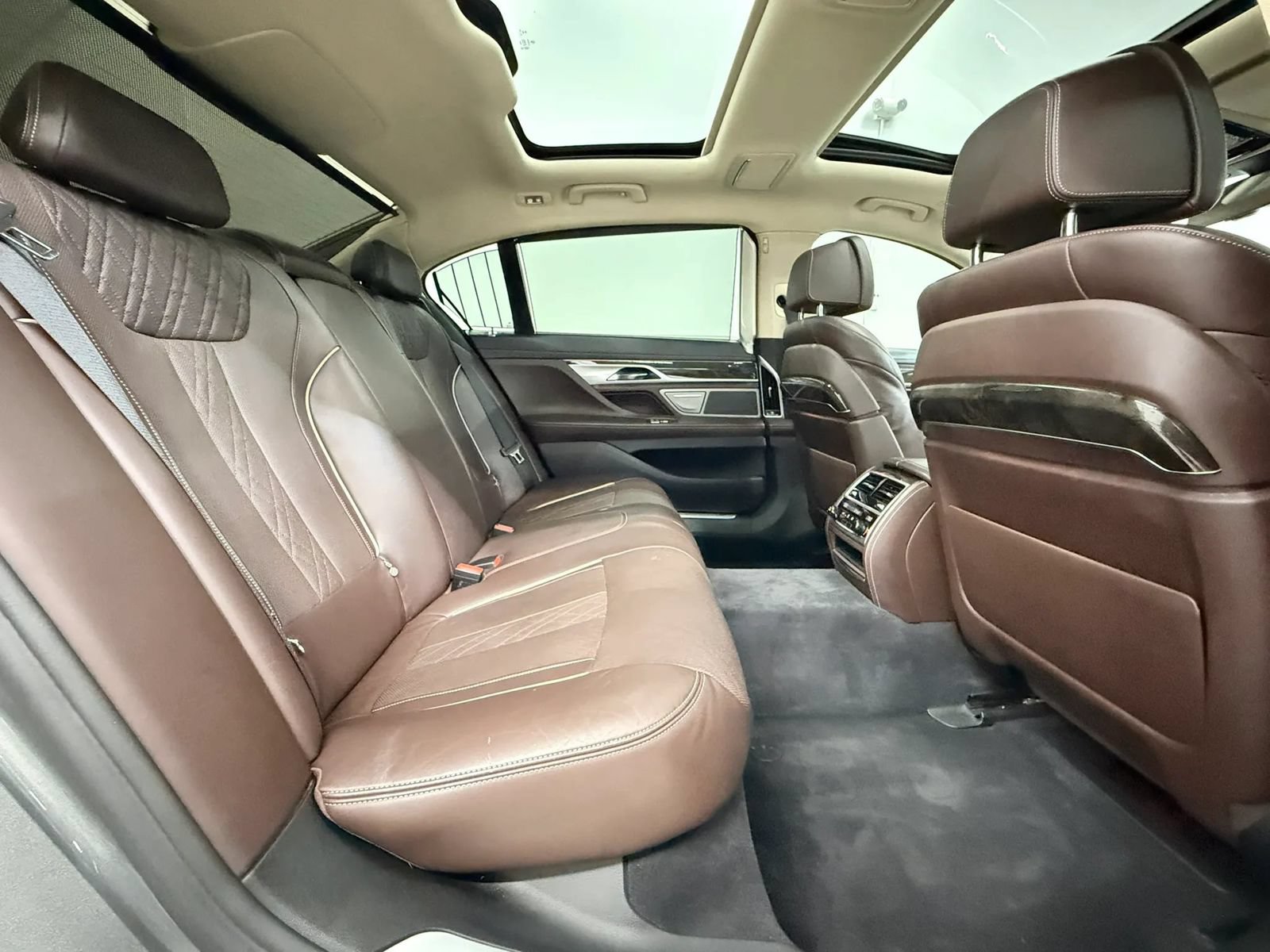Used 2017 BMW 740i xDrive AWD/4WD image 46