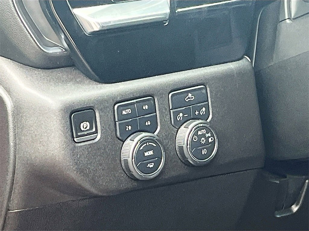 Used 2023 Chevrolet Silverado 1500 RST w/ Z71 Off-Road Package image 10