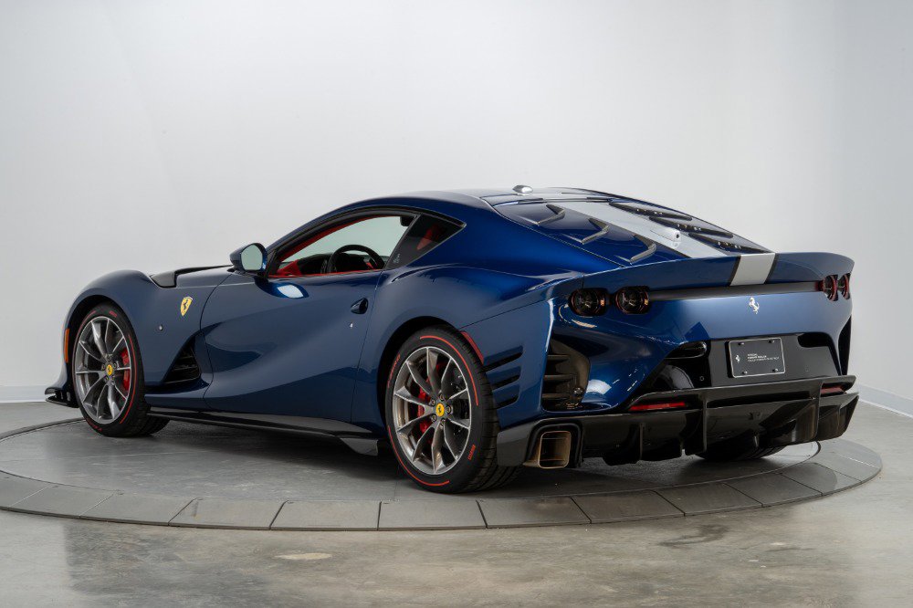 Certified 2022 Ferrari 812 Competizione image 8