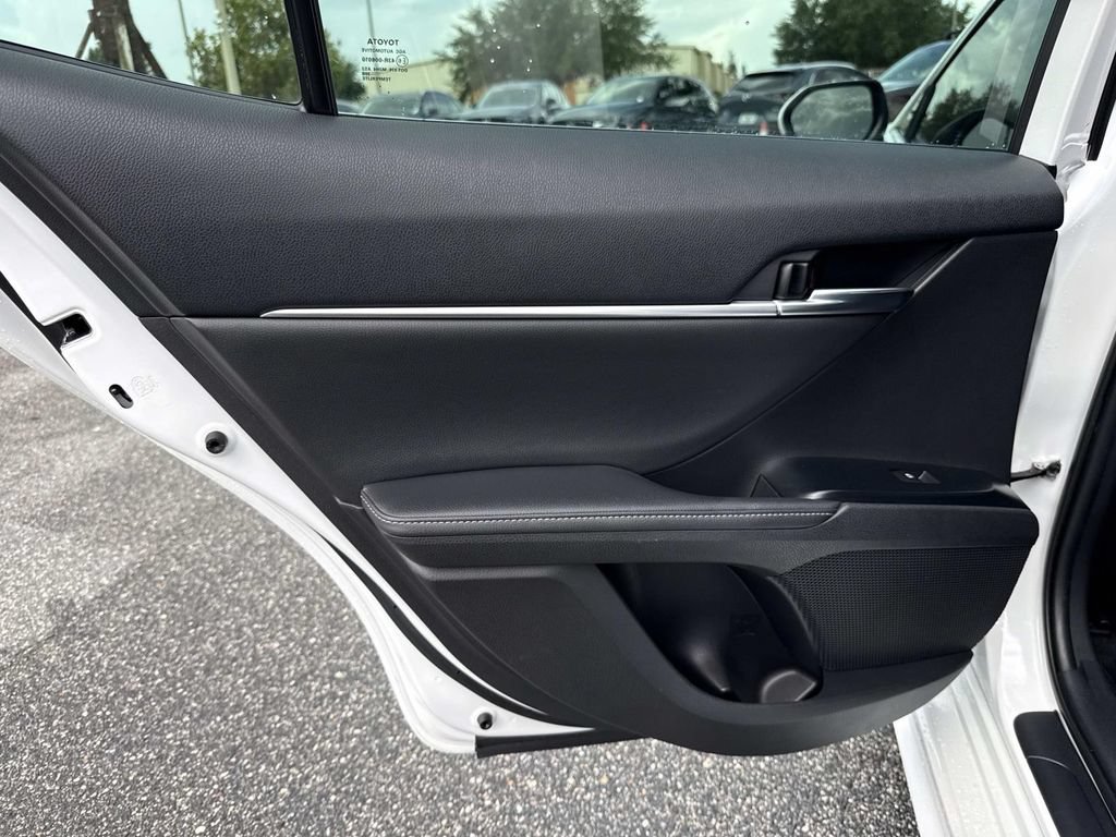 Used 2020 Toyota Camry XSE w/ Navigation Package FWD image 12