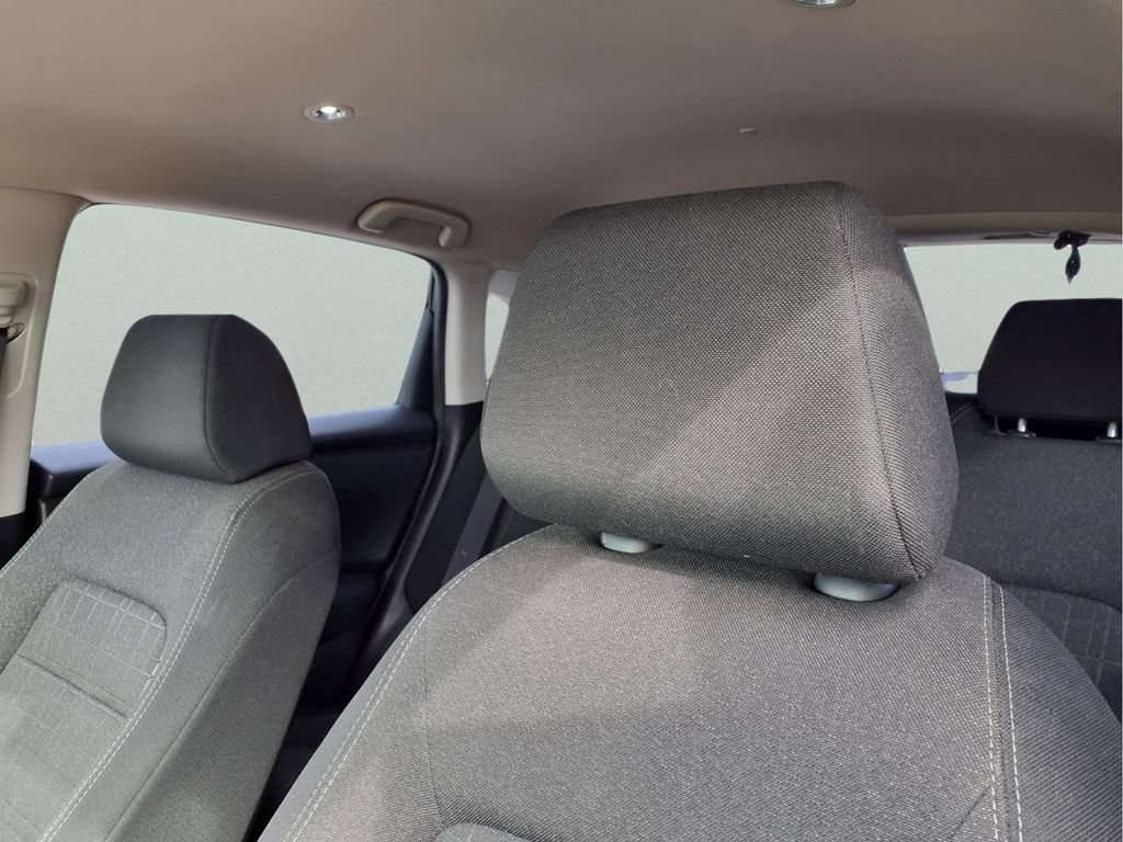 Certified 2025 Honda HR-V LX image 17
