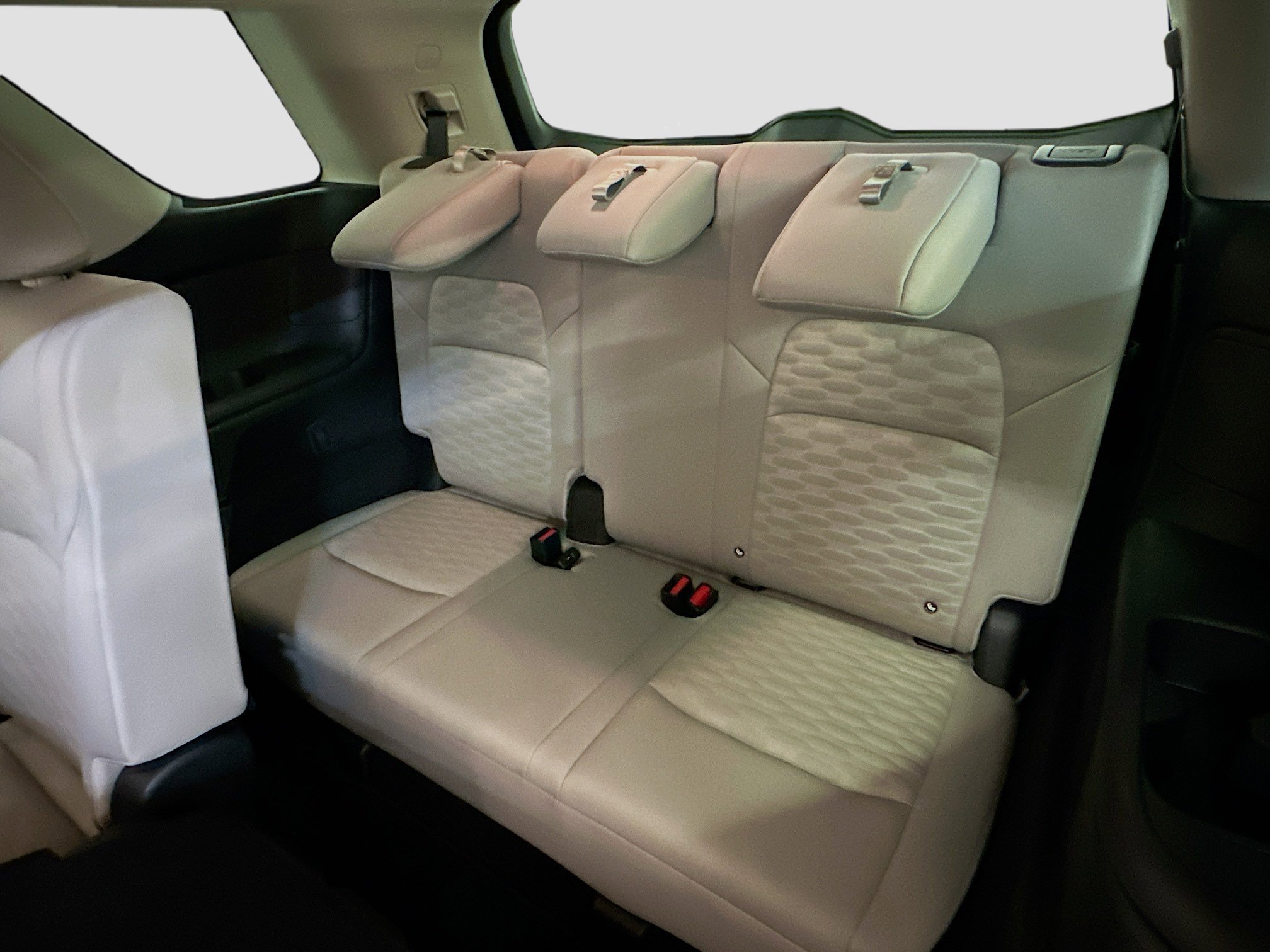 Used 2023 Nissan Pathfinder SV image 30