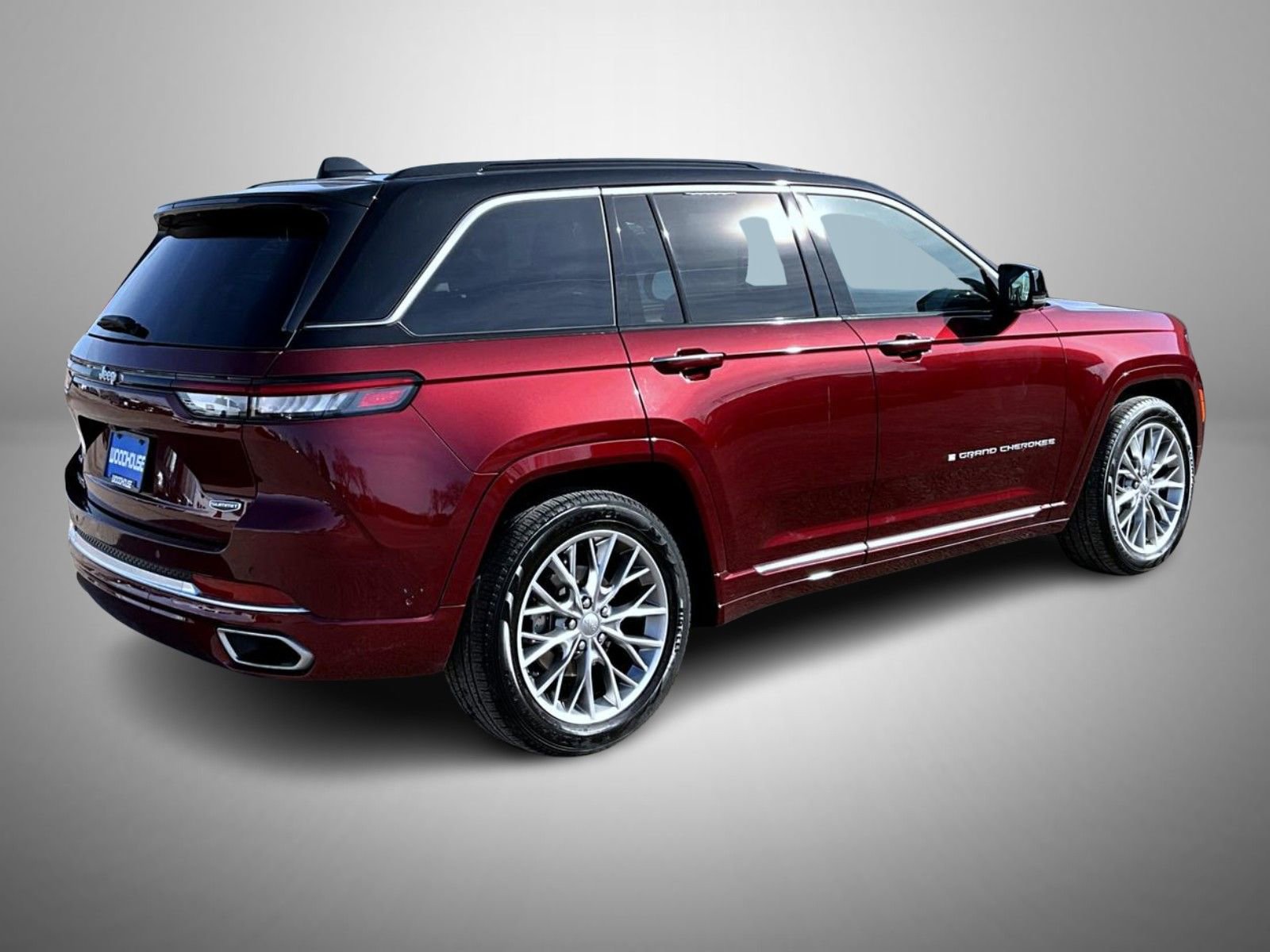 Used 2025 Jeep Grand Cherokee Summit AWD/4WD image 5