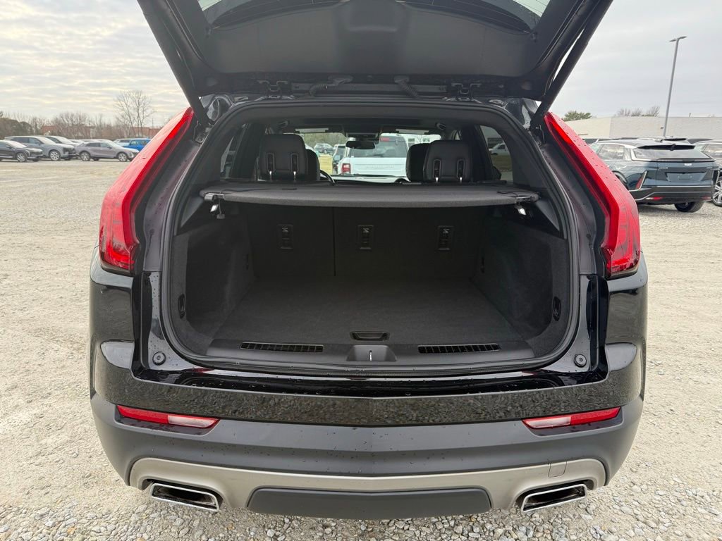 Used 2019 Cadillac XT4 Premium Luxury w/ Cold Weather Package image 13