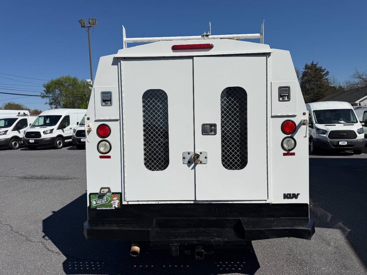 Used 2010 Chevrolet Express 3500 RWD image 30