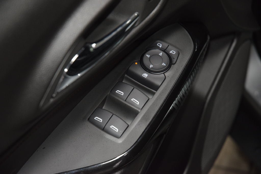 New 2026 Chevrolet Trax RS w/ Sunroof Package FWD image 45
