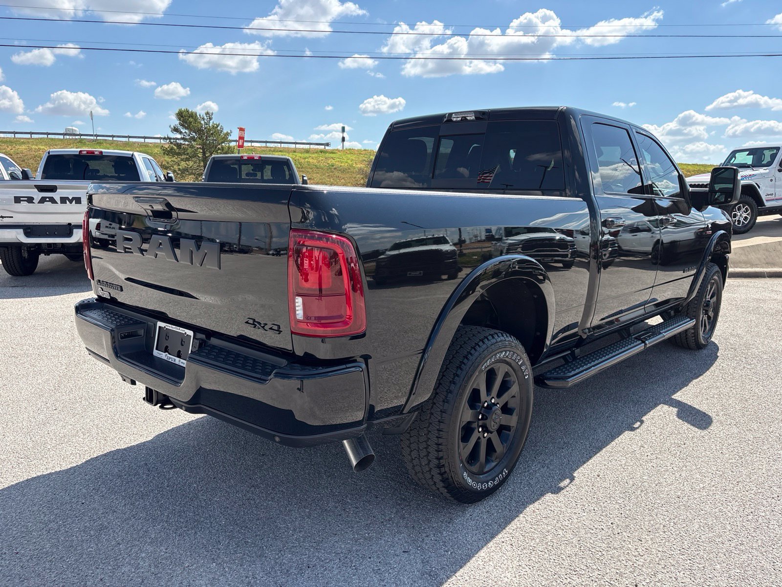 New 2027 RAM 2500 Laramie AWD/4WD image 6