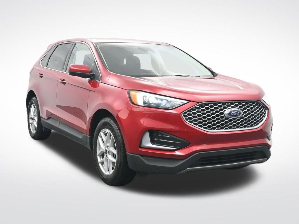 Used 2024 Ford Edge SEL image 3