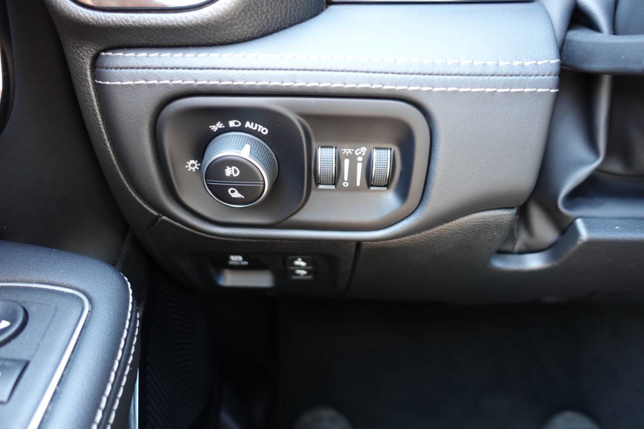 Used 2024 RAM 1500 Limited image 58
