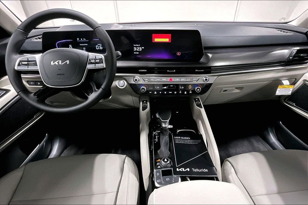New 2025 Kia Telluride S image 9
