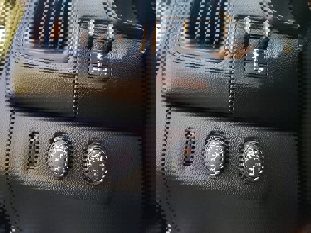 Used 2022 GMC Canyon AT4 w/ Trailering Package image 29