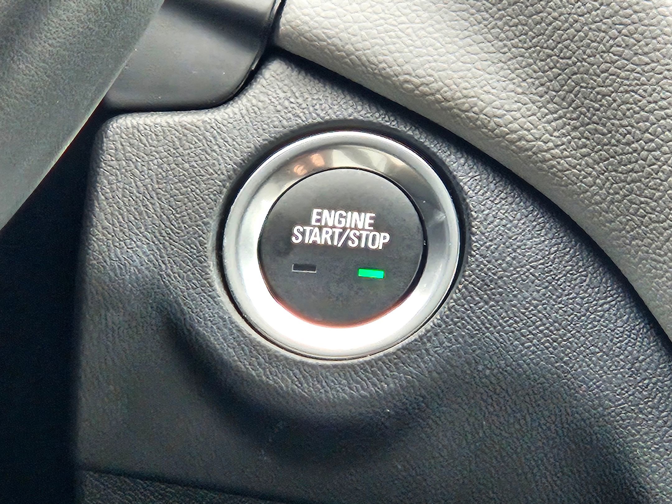 Used 2023 Chevrolet Equinox LT w/ Driver Convenience Package image 14