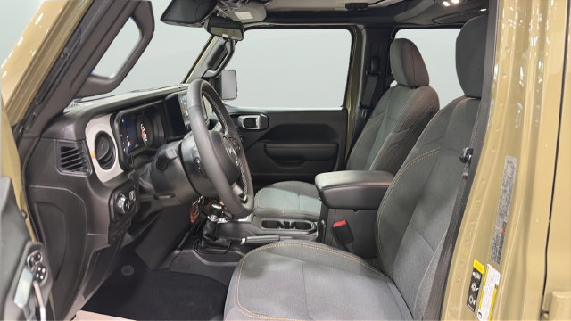 Used 2025 Jeep Wrangler Unlimited Sport AWD/4WD image 15
