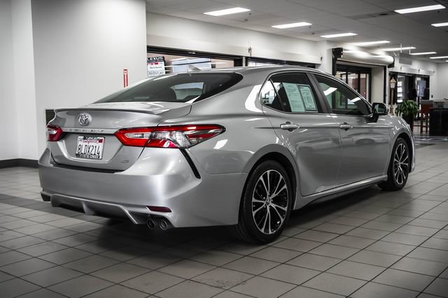 Used 2019 Toyota Camry SE w/ Audio Package FWD image 6