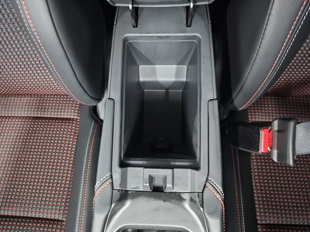 Used 2025 Nissan Kicks SR w/ SR Premium Package image 29