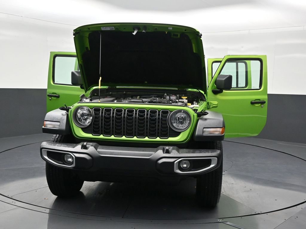 Used 2025 Jeep Gladiator Sport image 36