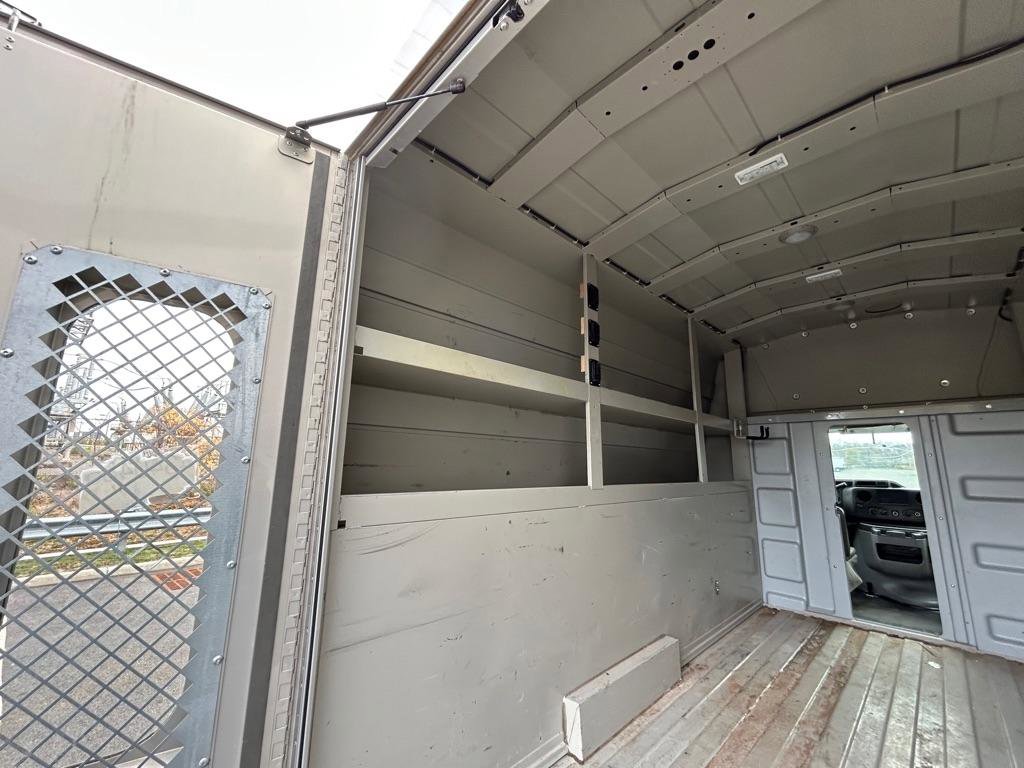 Used 2017 Ford E-350 and Econoline 350 Super Duty w/ Power Windows & Locks Group RWD image 44