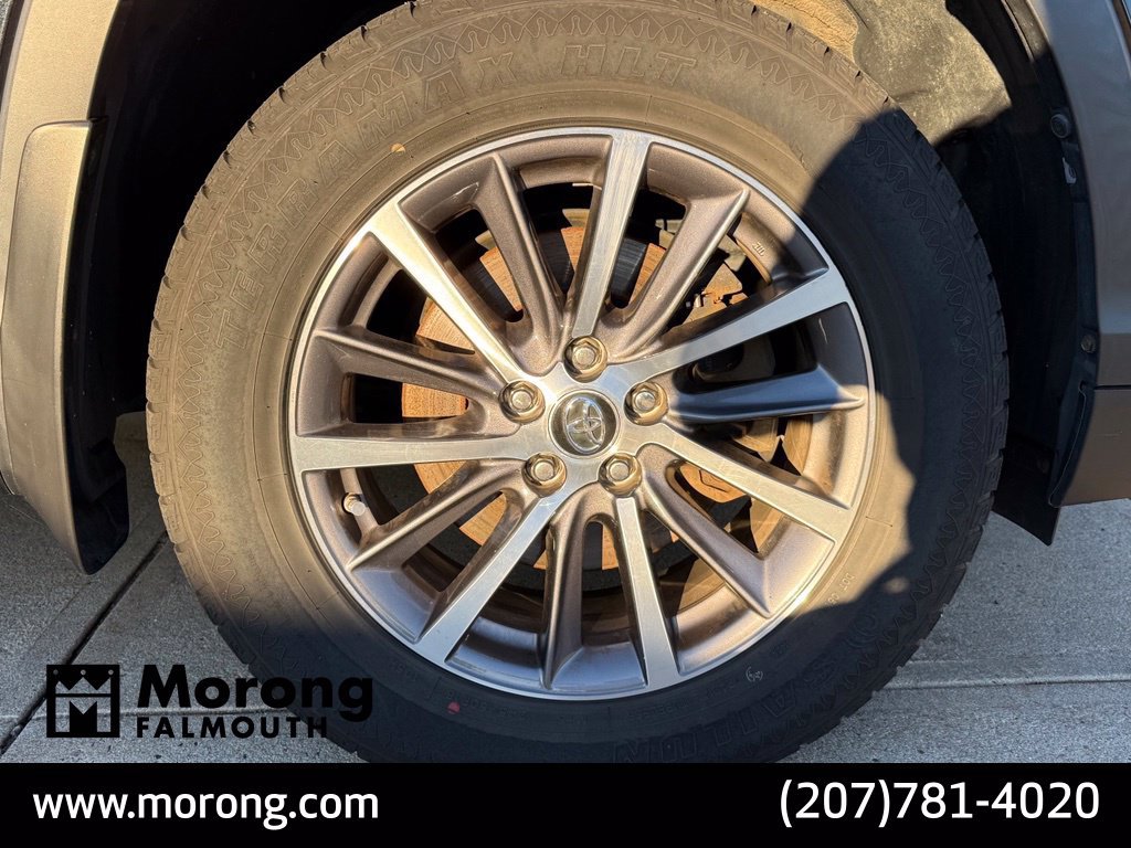 Used 2019 Toyota Highlander XLE AWD/4WD image 8