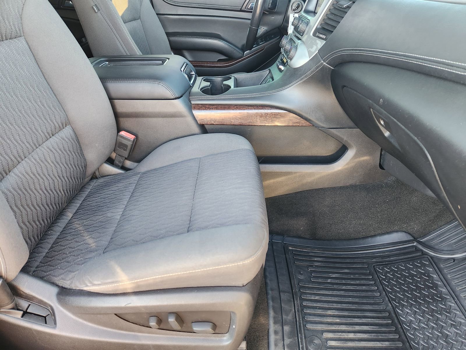 Used 2016 GMC Yukon SLE w/ Convenience Package image 15