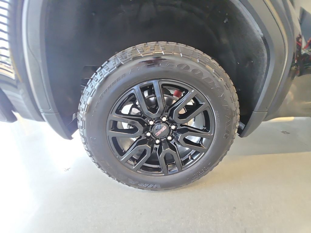 Certified 2025 GMC Sierra 1500 Elevation AWD/4WD image 28