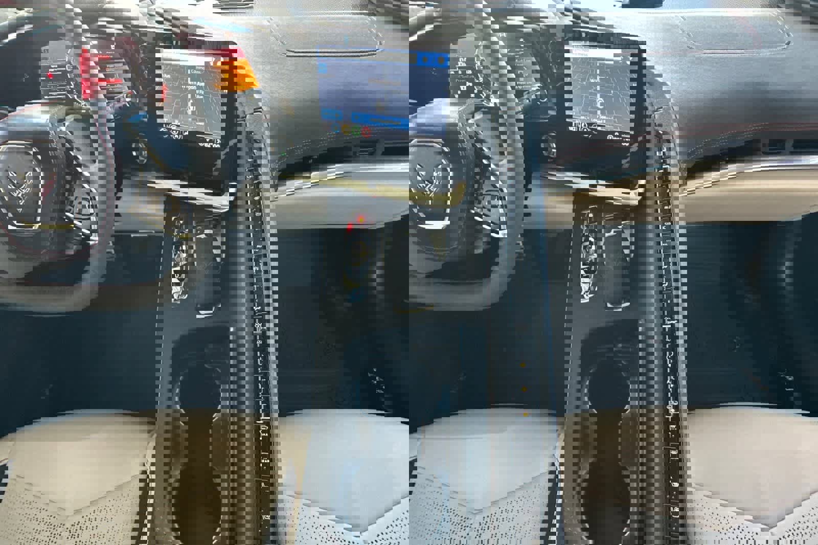 Used 2023 Chevrolet Corvette Stingray Premium Conv image 4