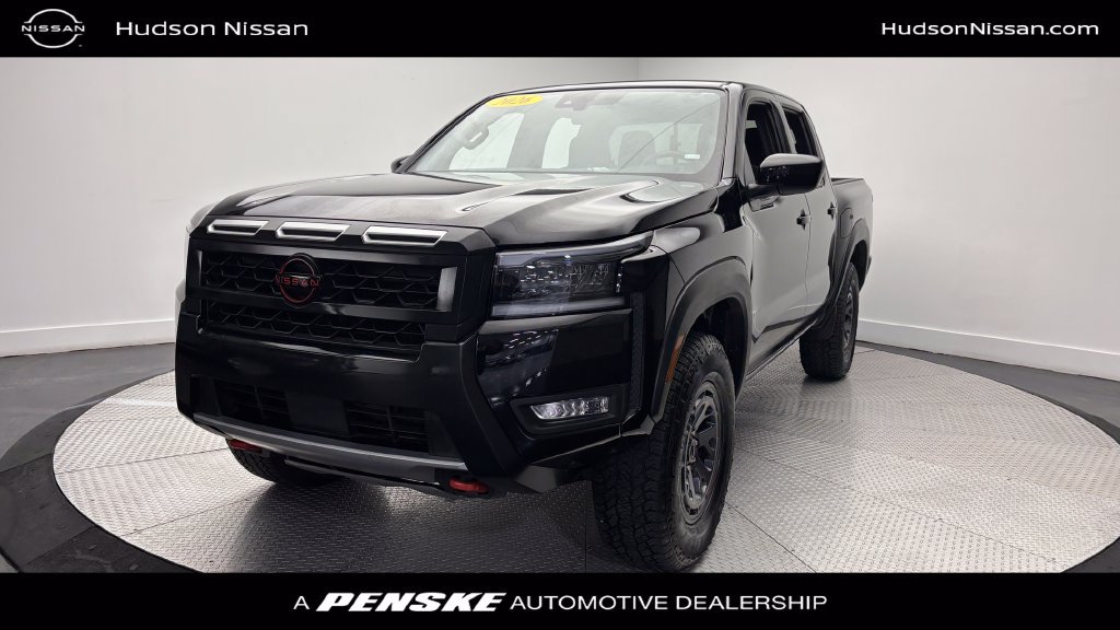 Used 2026 Nissan Frontier PRO-4X AWD/4WD image 1