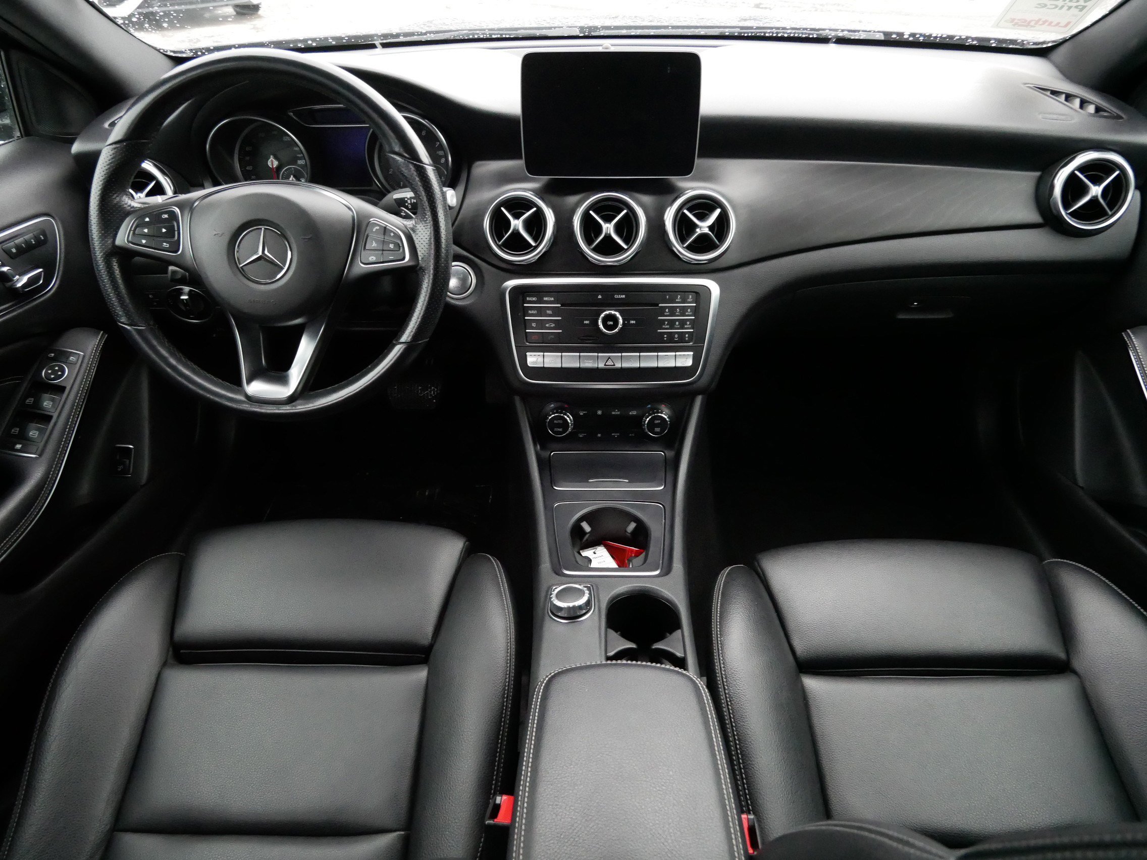 Used 2019 Mercedes-Benz GLA 250 4MATIC image 10