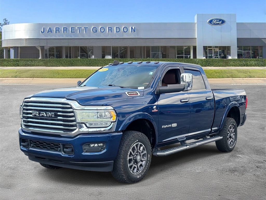 Used 2022 RAM 2500 Limited AWD/4WD image 2
