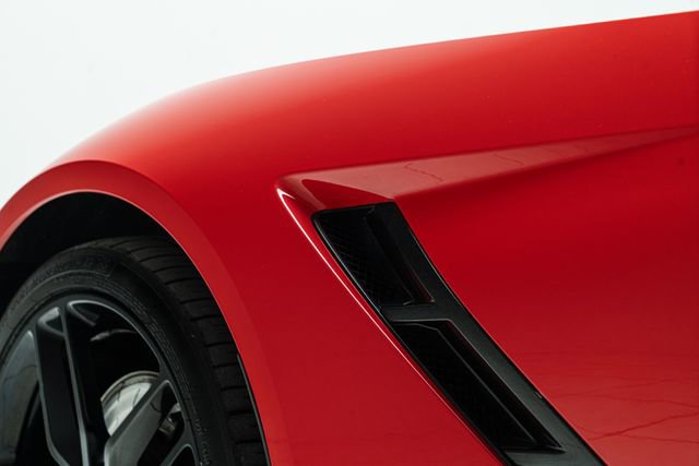 Used 2015 Chevrolet Corvette Stingray Coupe w/ 2LT Preferred Equipment Group image 21