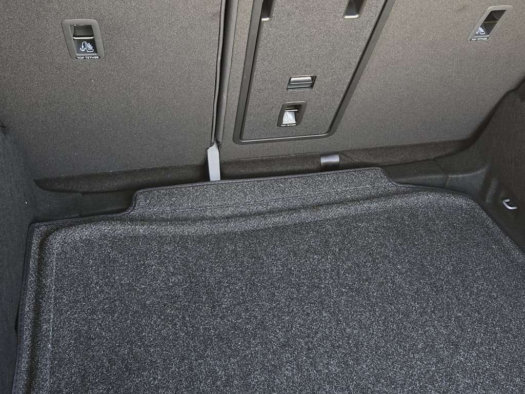New 2026 Volkswagen Taos SE FWD image 10