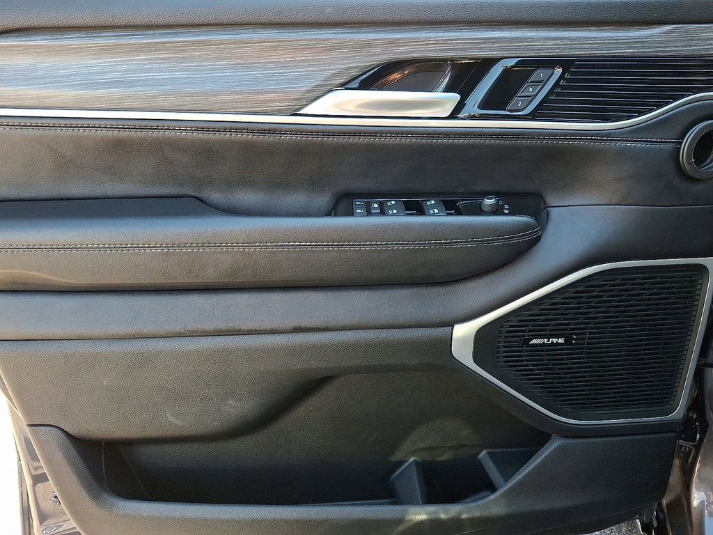 Certified 2024 Jeep Wagoneer Series II image 14