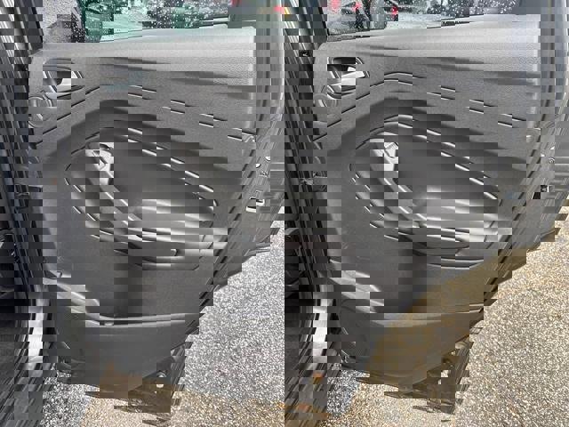 Used 2017 Ford Escape SE w/ Equipment Group 201A image 14