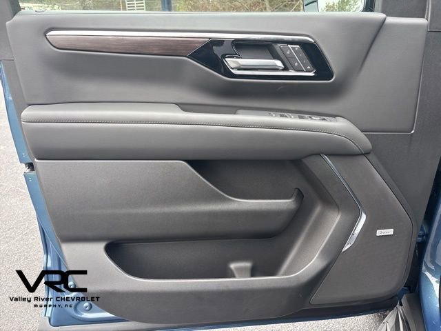 New 2026 Chevrolet Suburban LT w/ Comfort Package image 34