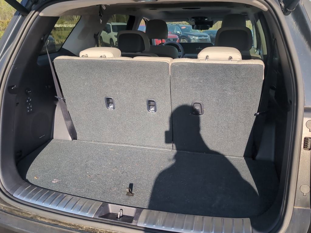 Used 2024 Hyundai Palisade Calligraphy image 12