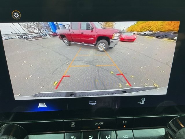 Used 2024 Chevrolet Colorado LT image 22