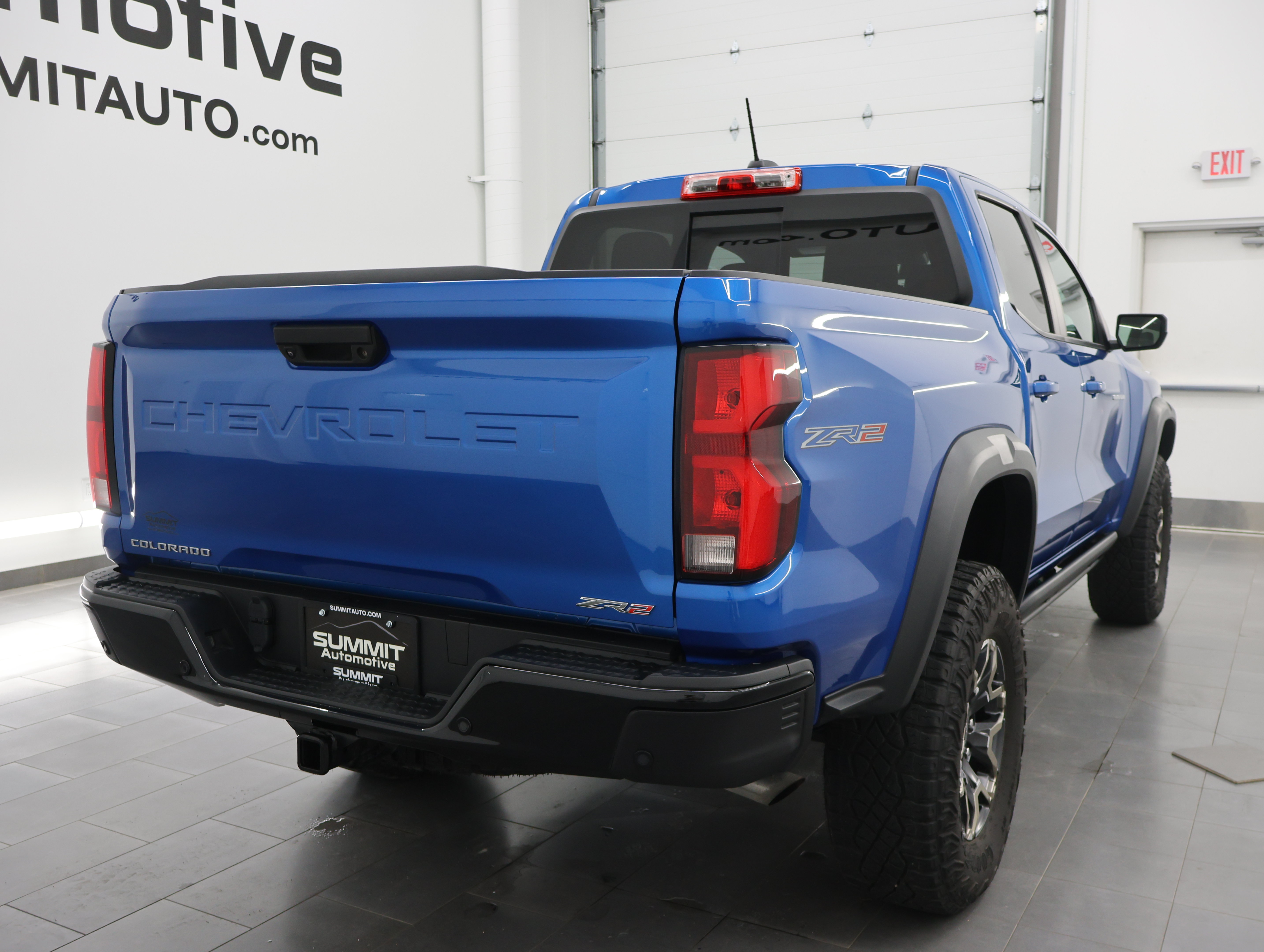 Used 2023 Chevrolet Colorado ZR2 w/ ZR2 Convenience Package III AWD/4WD image 4