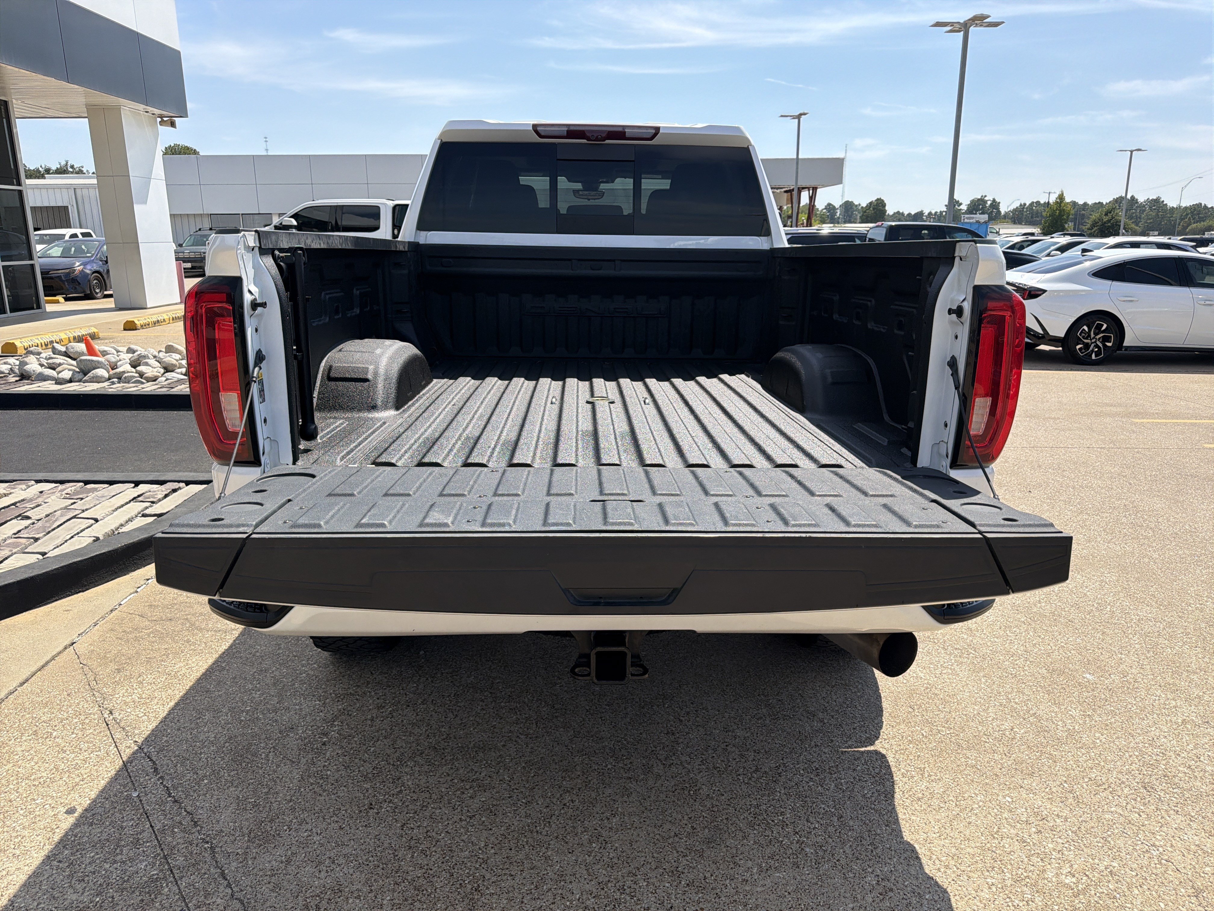 Used 2020 GMC Sierra 2500 Denali w/ Denali Ultimate Package AWD/4WD image 25