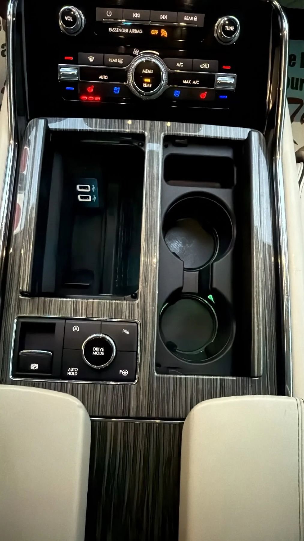 Used 2019 Lincoln Navigator L Black Label w/ Cargo Package image 22